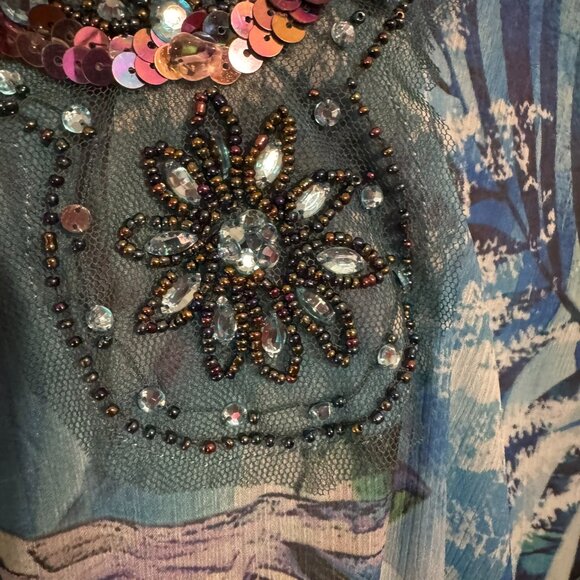 ❤️GORGEOUS BLUE PRINT TOP w/SEQUINS PLUS 3X  #A - Picture 6 of 9